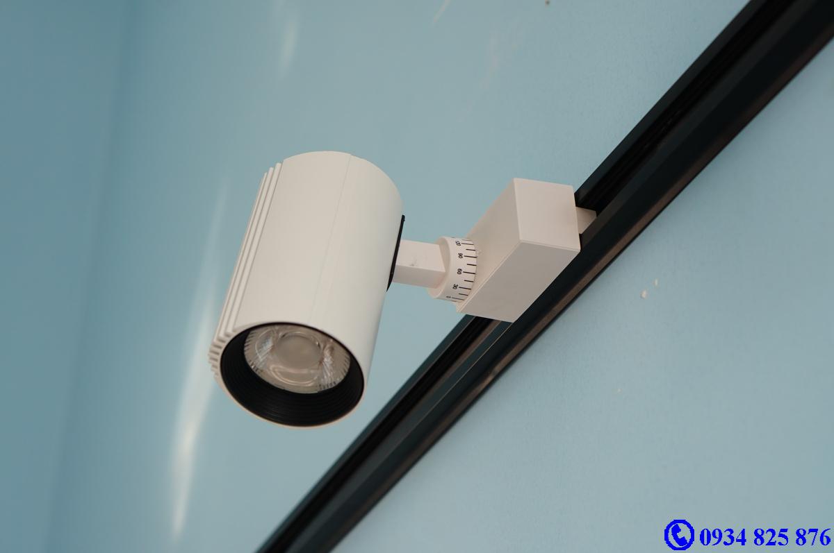 Đdèn ray rọi FSW 20W chip COB