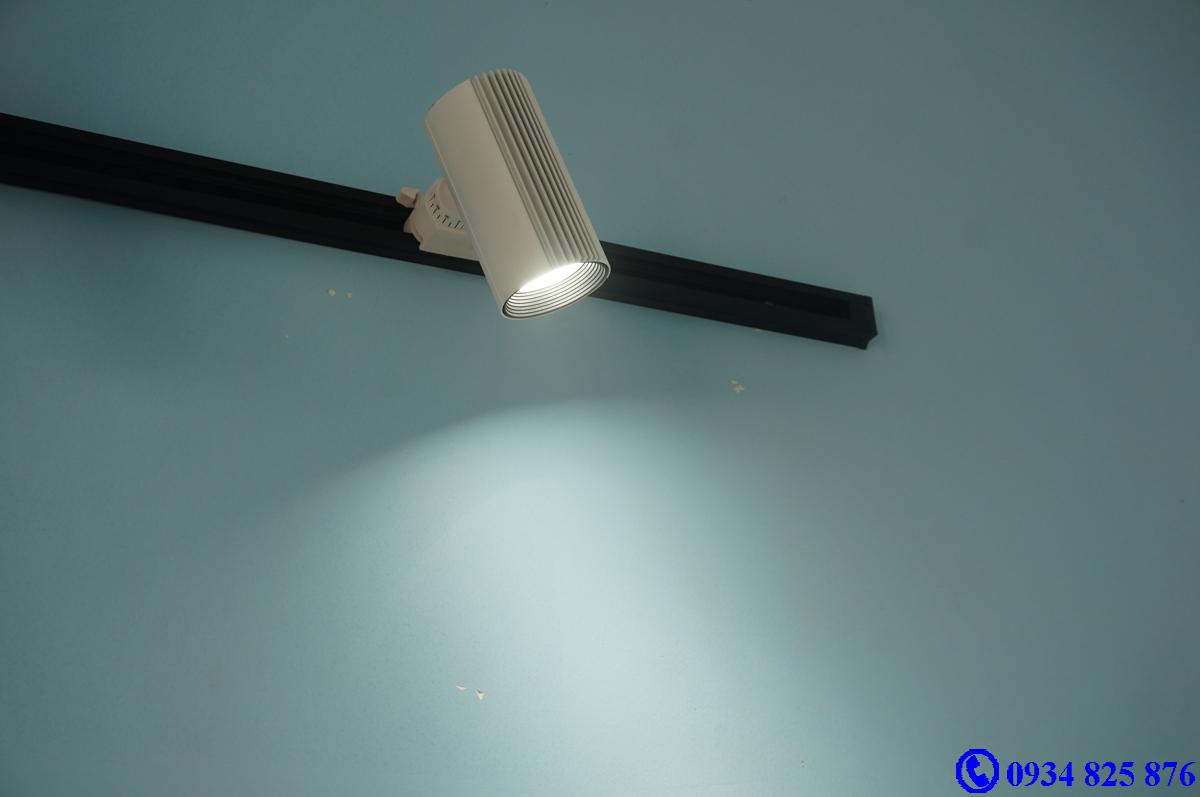 Đdèn ray rọi FSW 20W chip COB