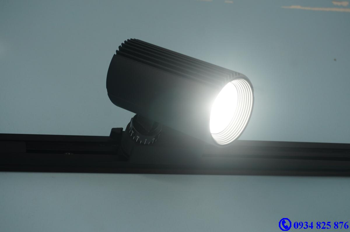 Đdèn ray rọi FSW 20W chip COB