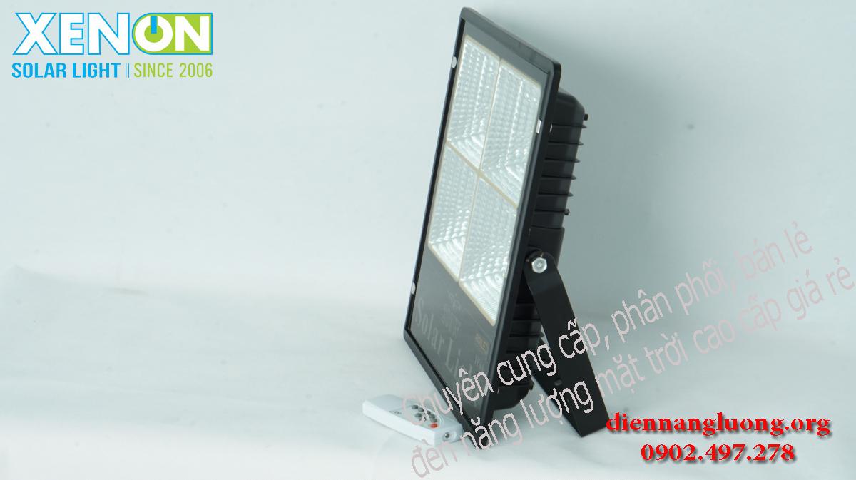 Đèn năng lượng giá rẻ chính hãng