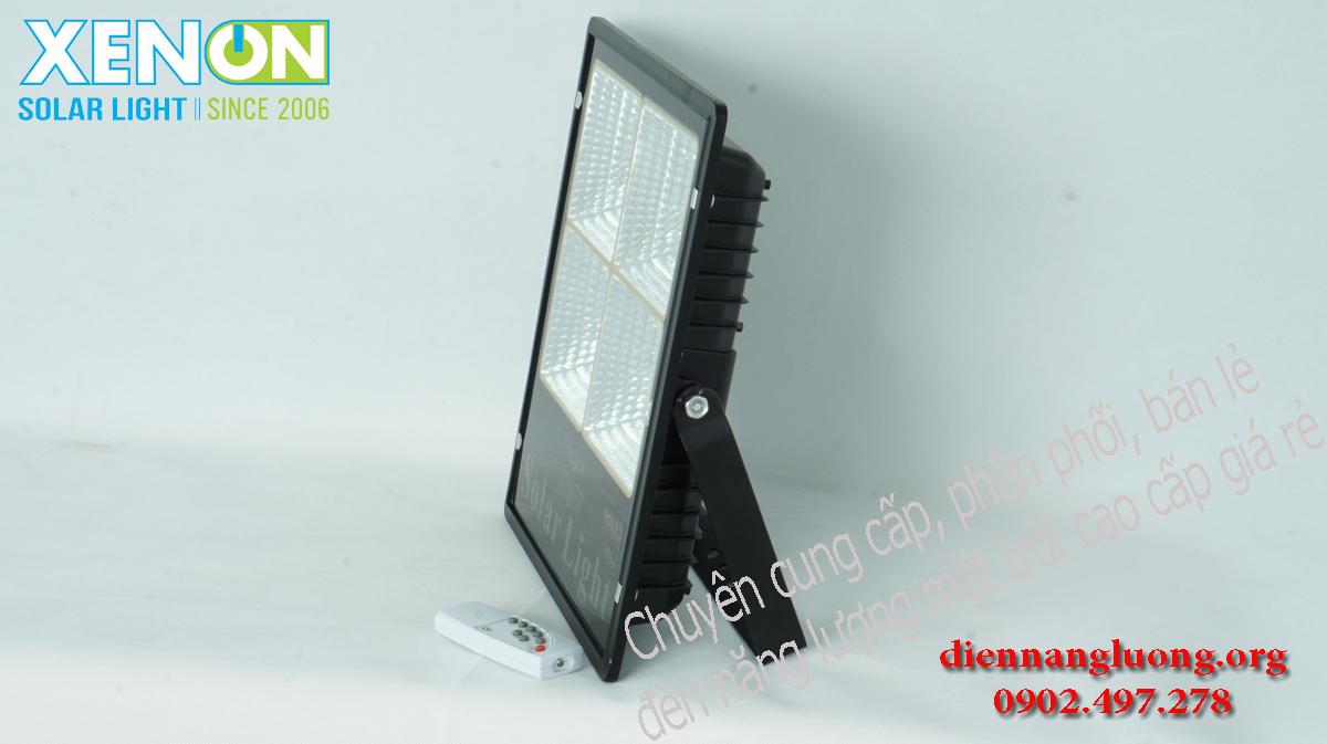 Đèn năng lượng giá rẻ chính hãng