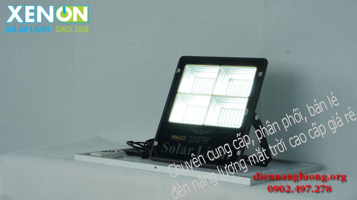 Đèn năng lượng giá rẻ chính hãng