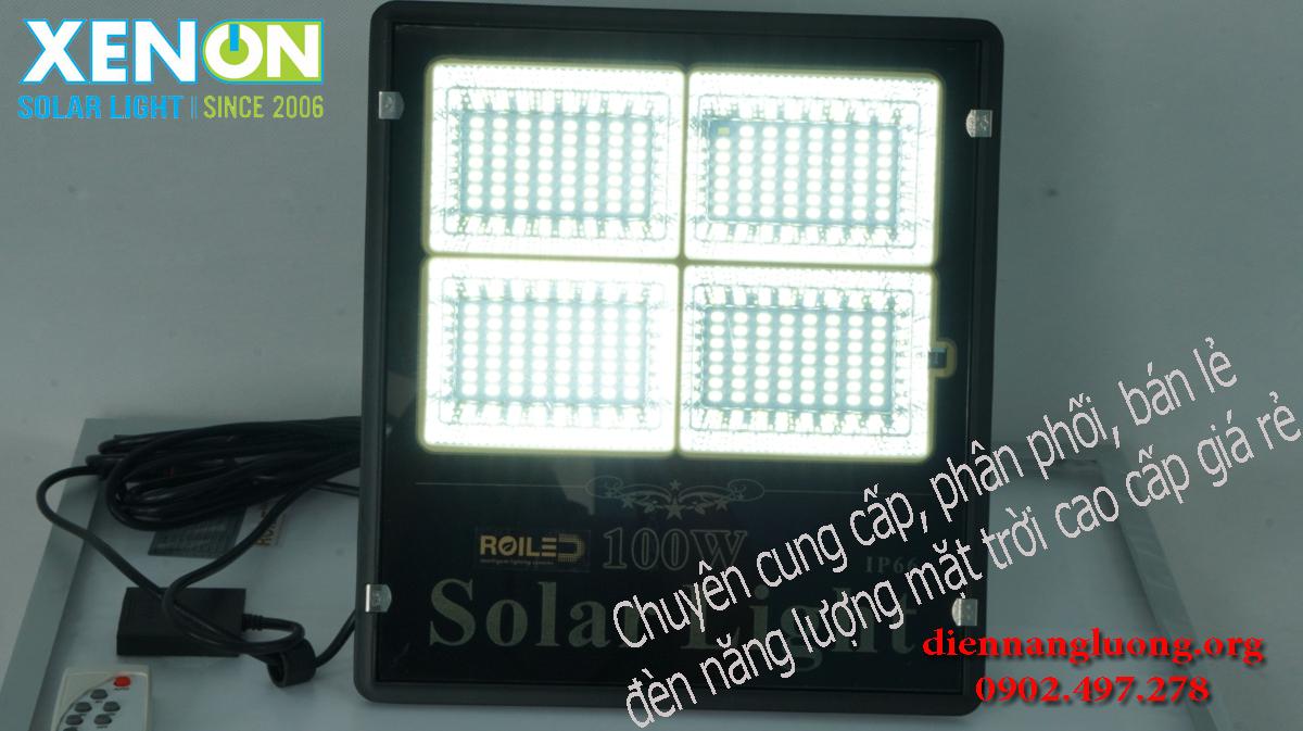 Đèn năng lượng giá rẻ chính hãng