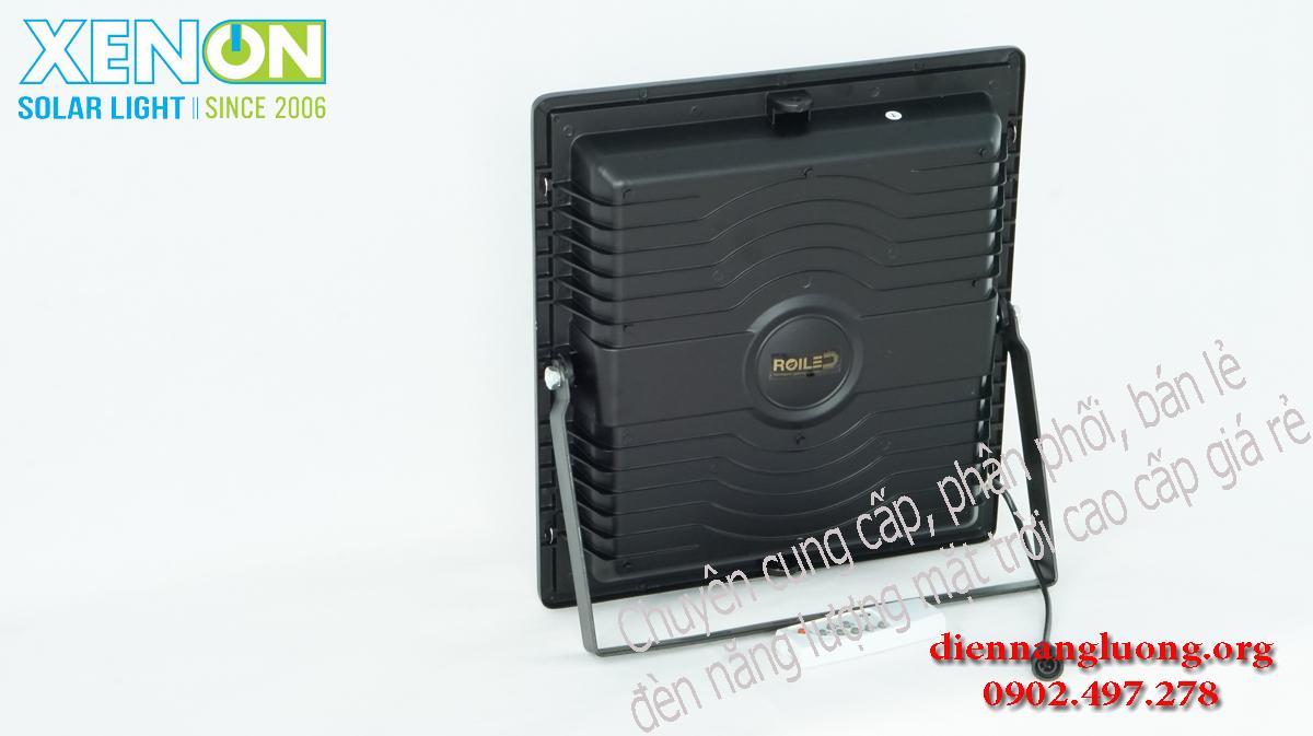 Đèn năng lượng giá rẻ chính hãng