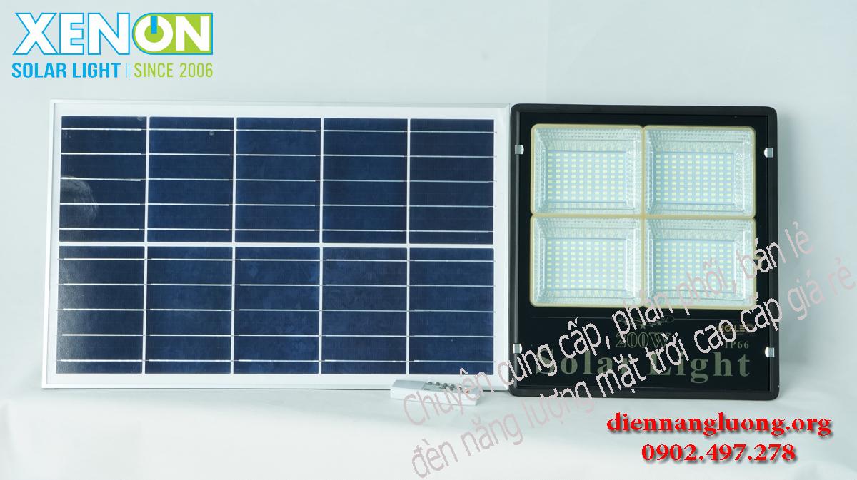 Đèn năng lượng giá rẻ chính hãng