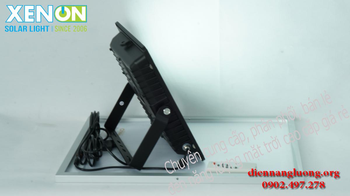 Đèn năng lượng giá rẻ chính hãng