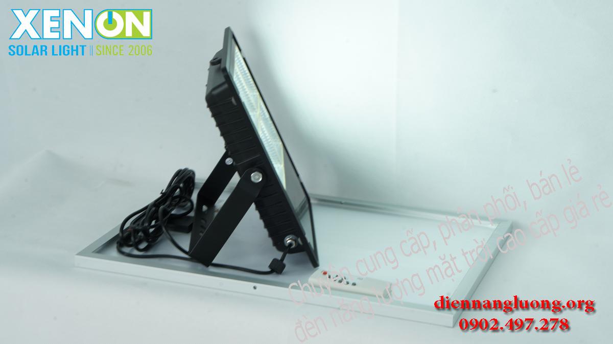 Đèn năng lượng giá rẻ chính hãng