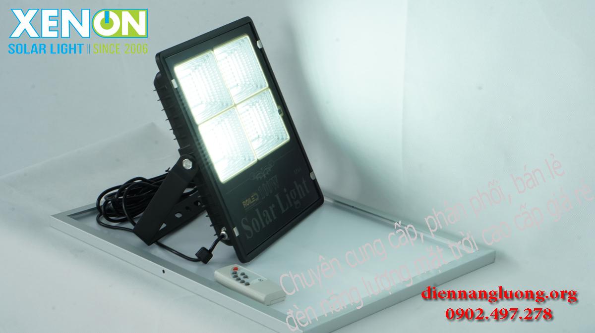 Đèn năng lượng giá rẻ chính hãng