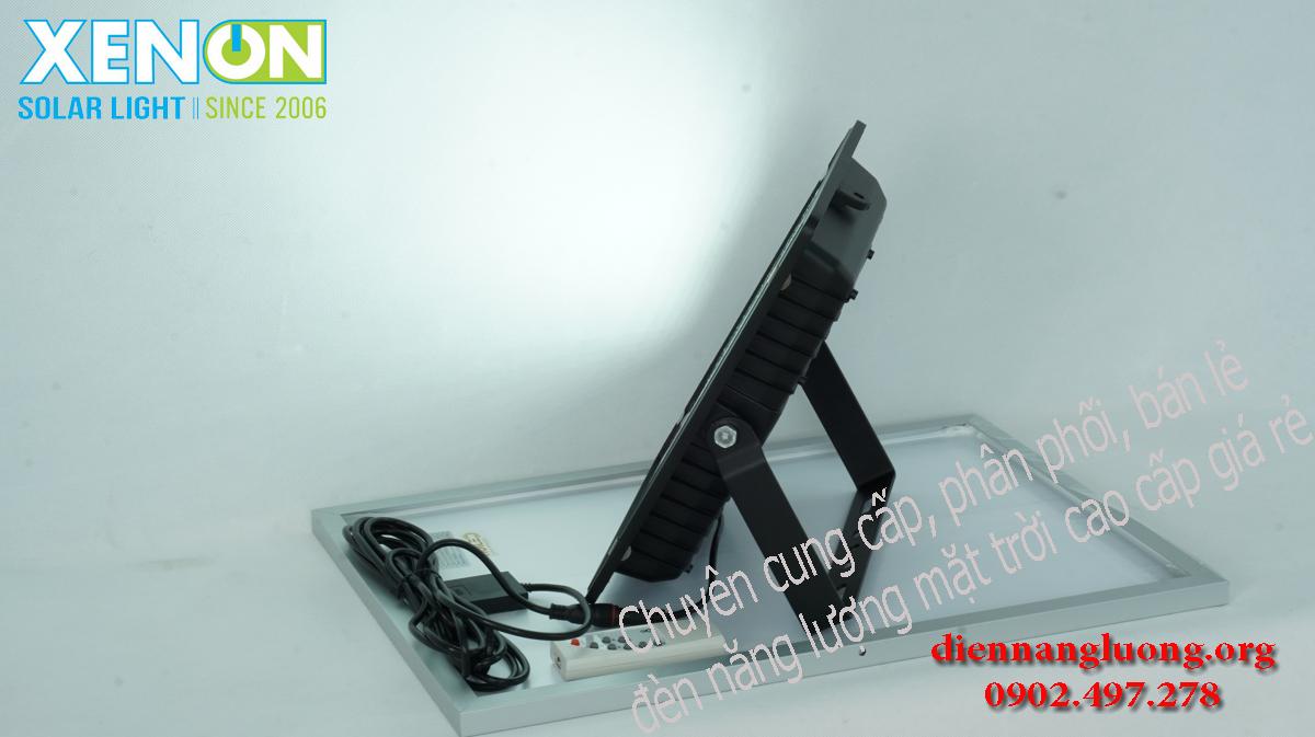Đèn năng lượng giá rẻ chính hãng