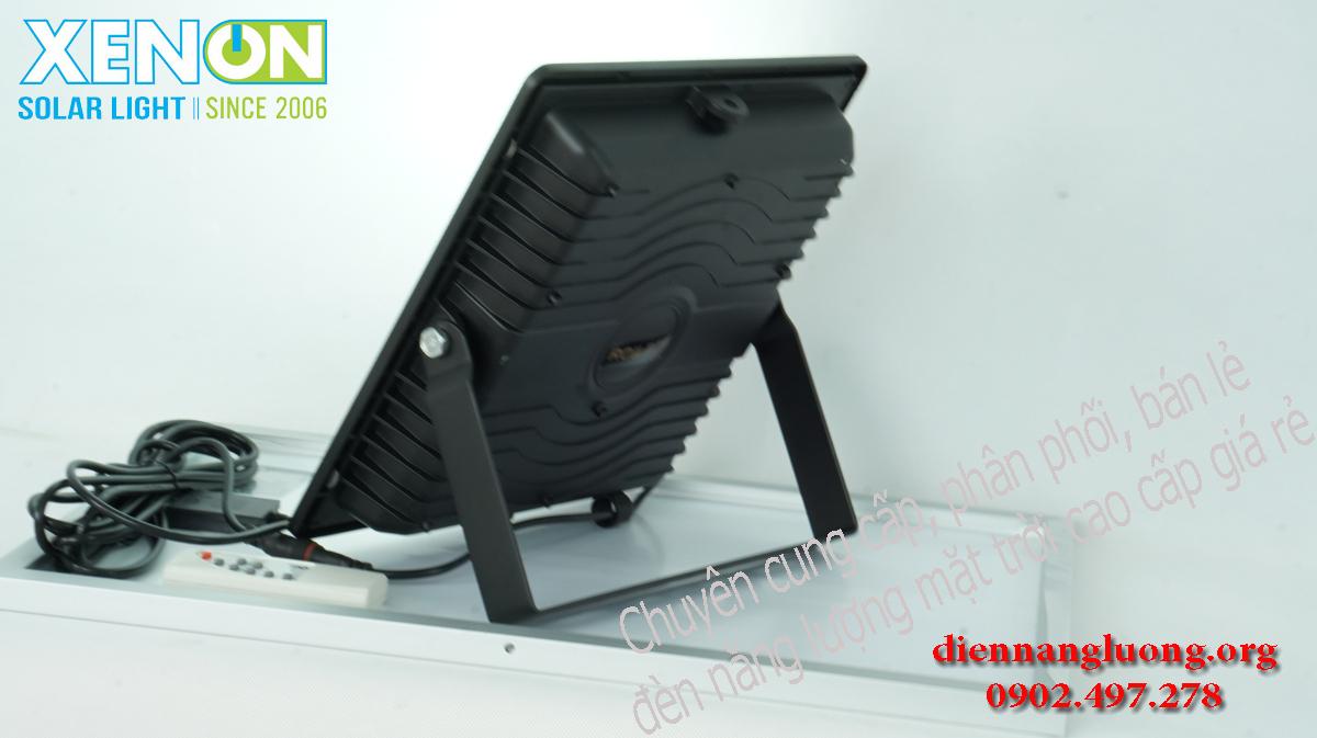 Đèn năng lượng giá rẻ chính hãng