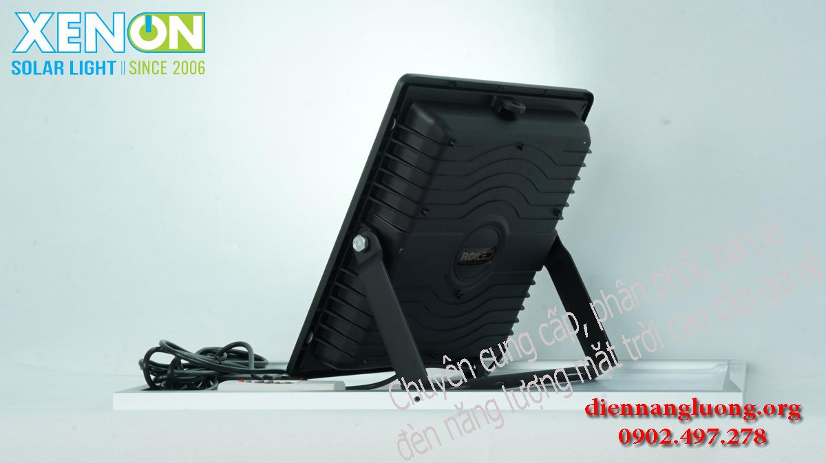 Đèn năng lượng giá rẻ chính hãng