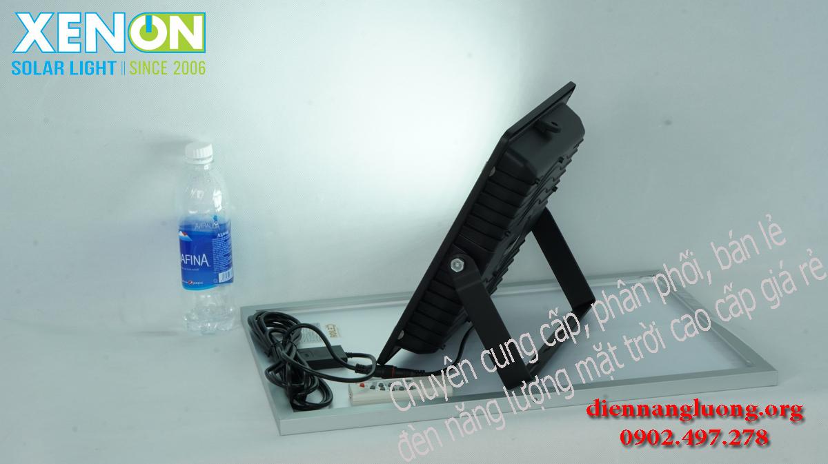 Đèn năng lượng giá rẻ chính hãng