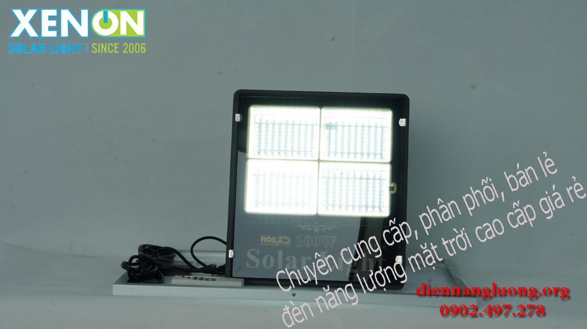 Đèn năng lượng giá rẻ chính hãng