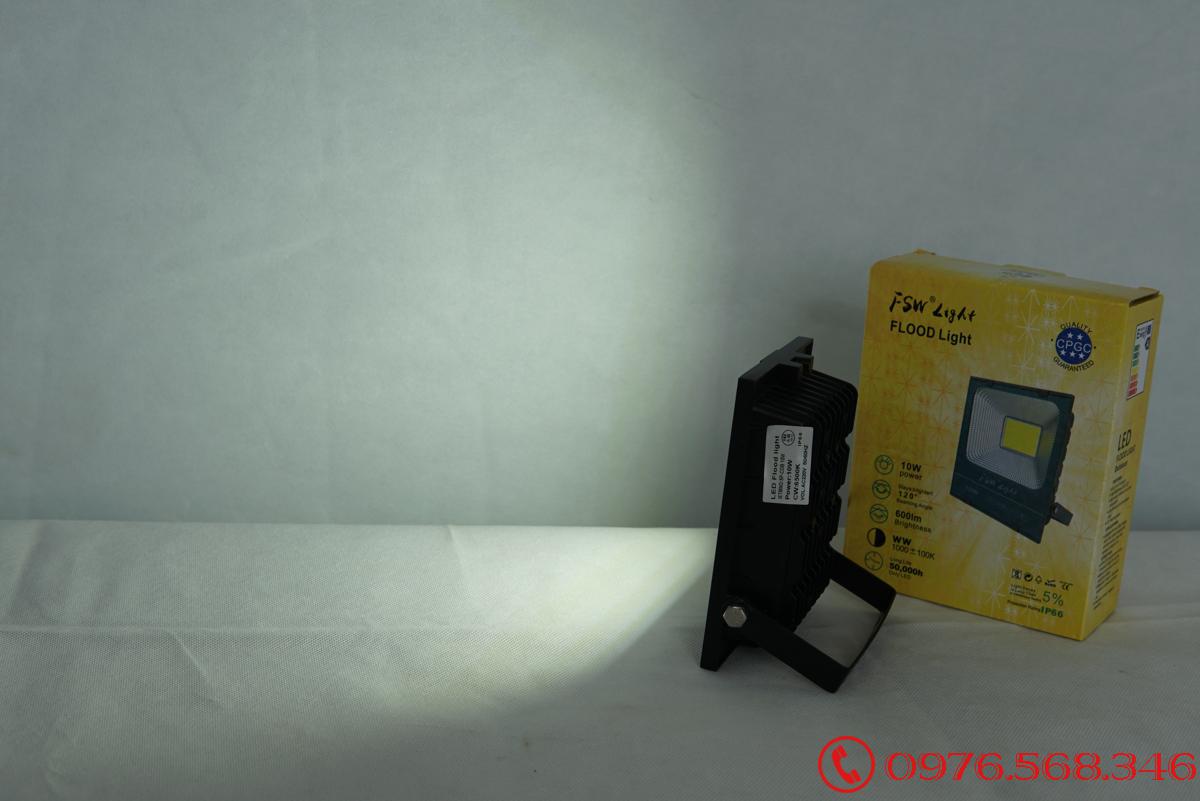 Đèn pha FSW 10W nhiều màu