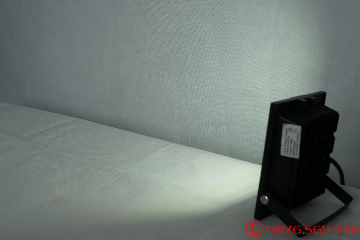 Đèn pha FSW 10W nhiều màu