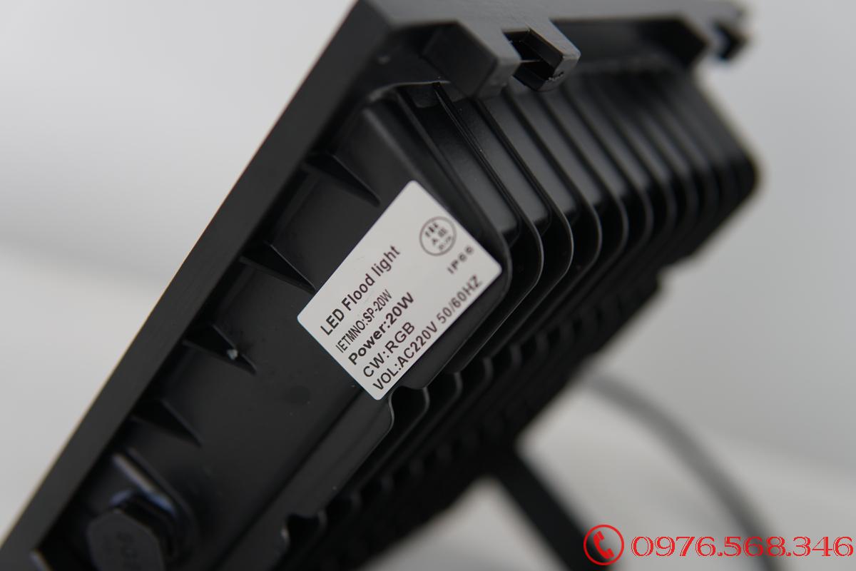 Đèn pha FSW 20W nhiều màu