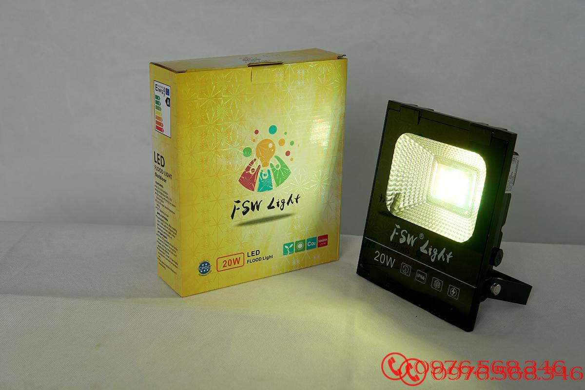 Đèn pha FSW 20W nhiều màu