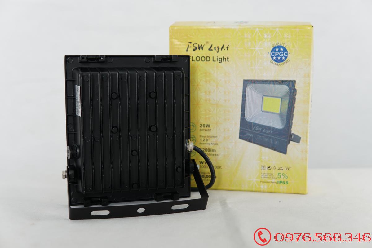Đèn pha FSW 20W nhiều màu