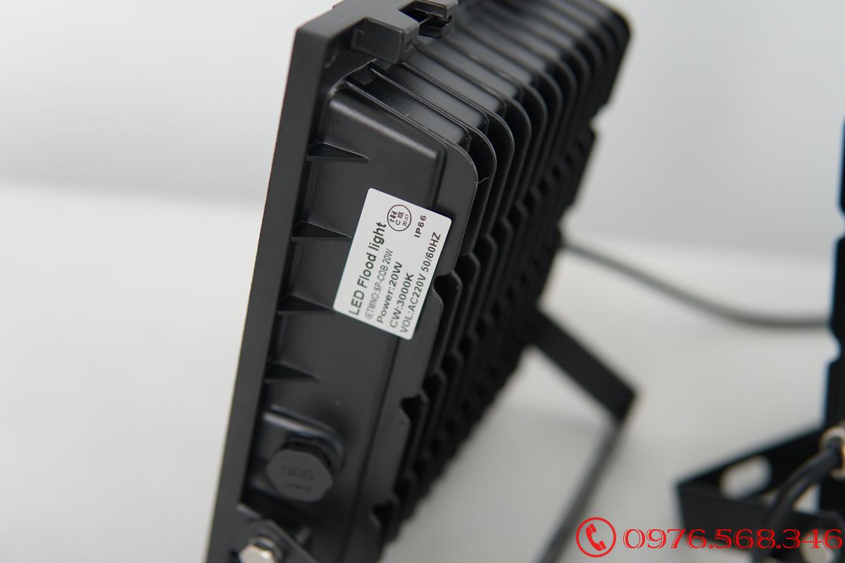 Đèn pha FSW 20W nhiều màu