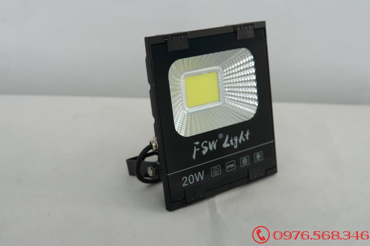 Đèn pha FSW 20W nhiều màu