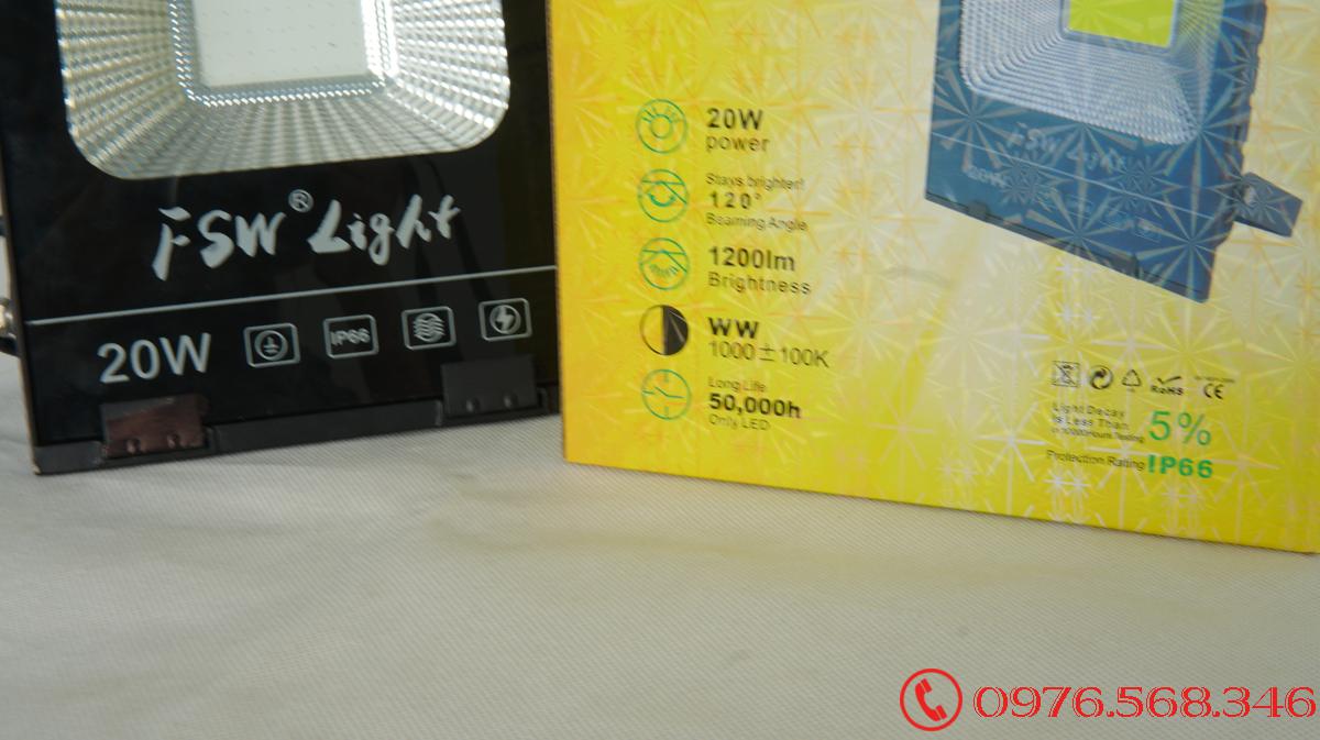 Đèn pha FSW 20W nhiều màu
