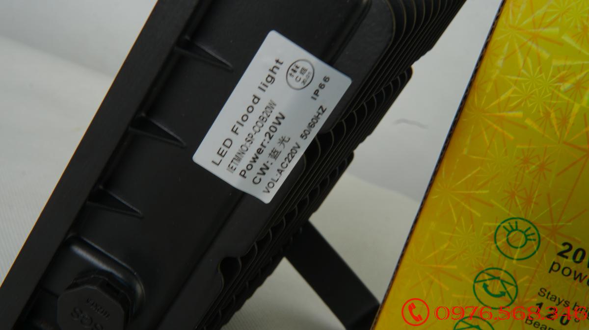Đèn pha FSW 20W nhiều màu