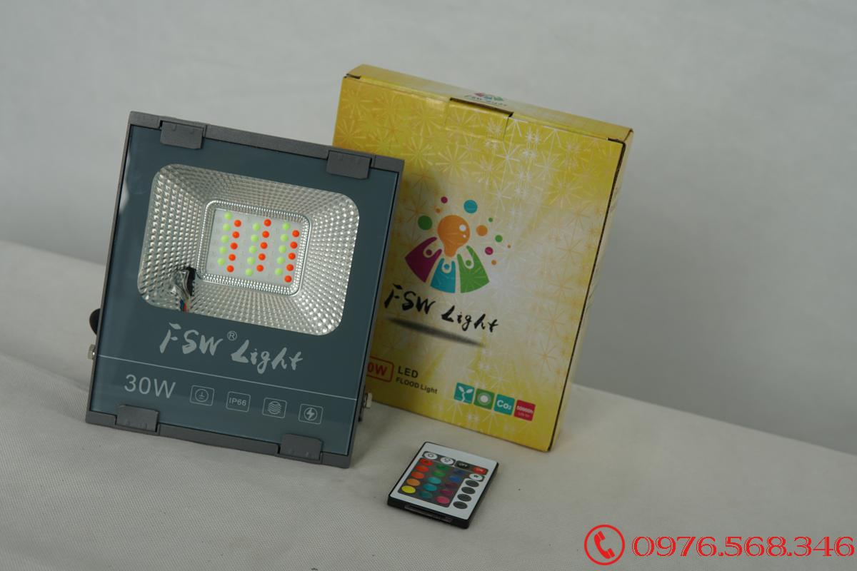 Đèn pha FSW 30W nhiều màu