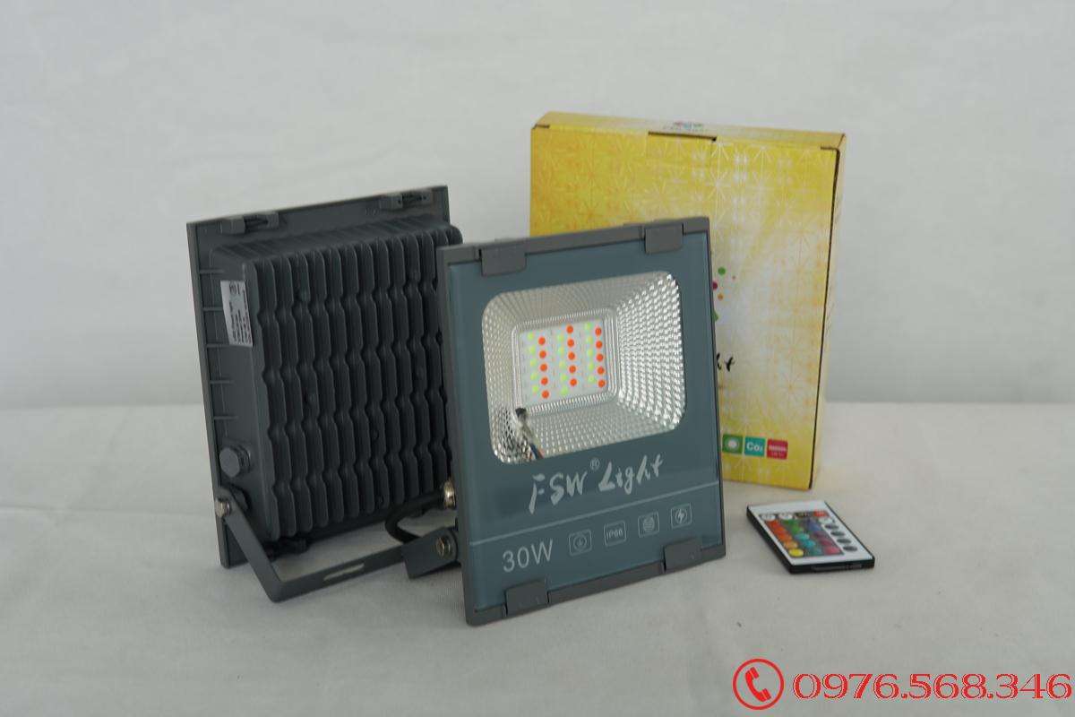 Đèn pha FSW 30W nhiều màu