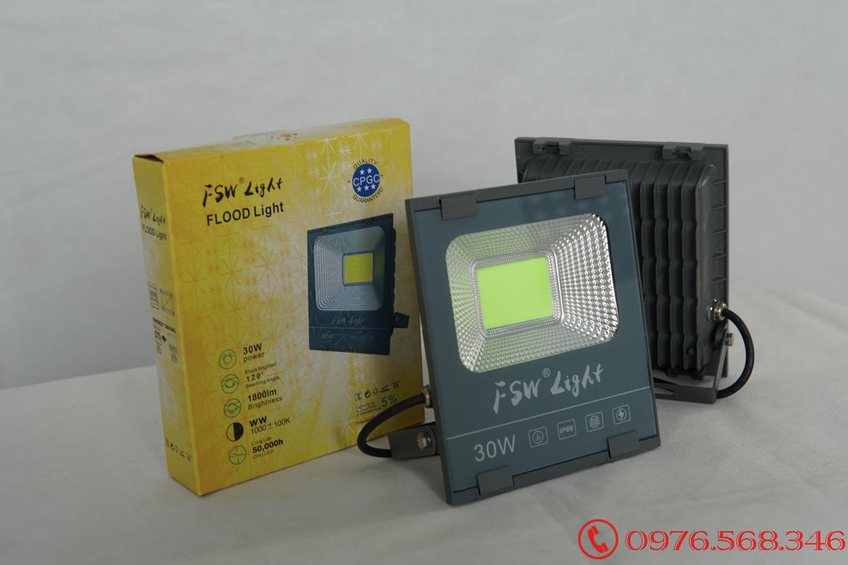 Đèn pha FSW 30W nhiều màu