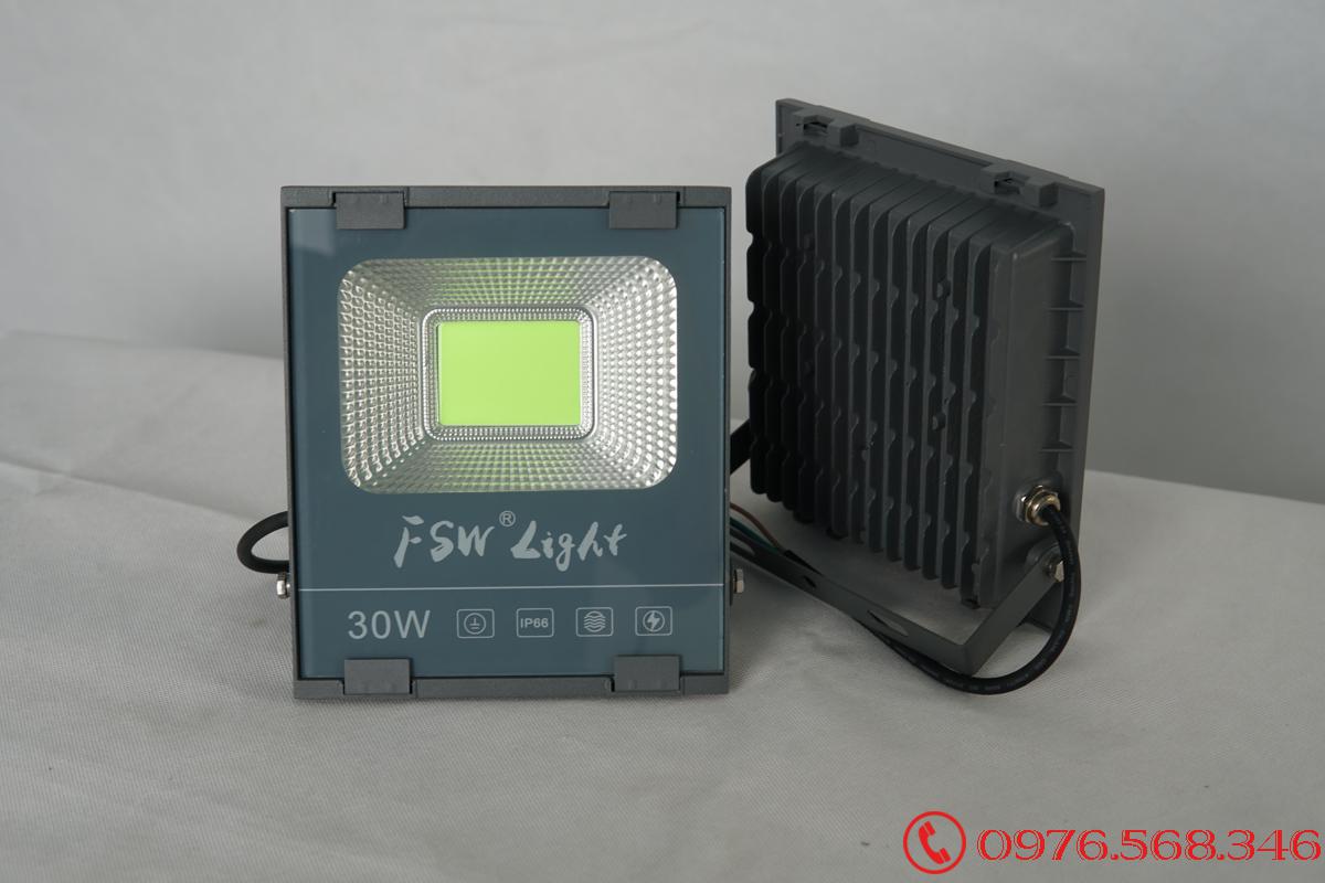 Đèn pha FSW 30W nhiều màu