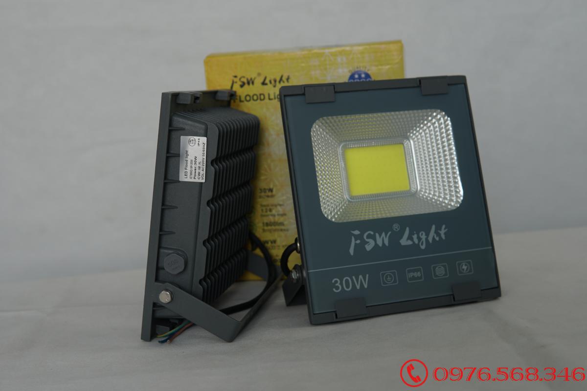 Đèn pha FSW 30W nhiều màu
