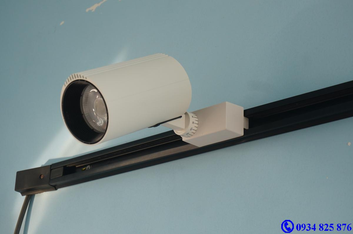 Đèn ray rọi FSW 30W