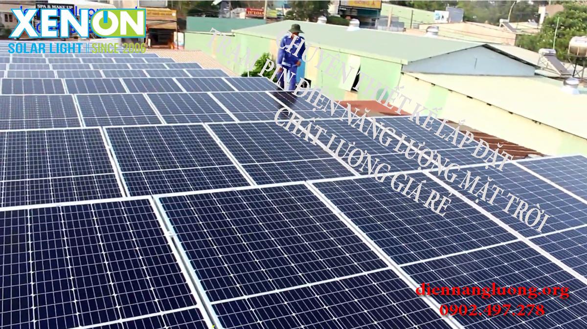 Tấm pin năng lượng mặt trời cao cấp