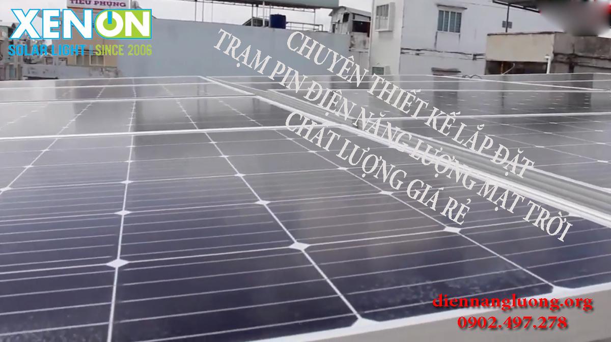 Tấm pin năng lượng mặt trời cao cấp