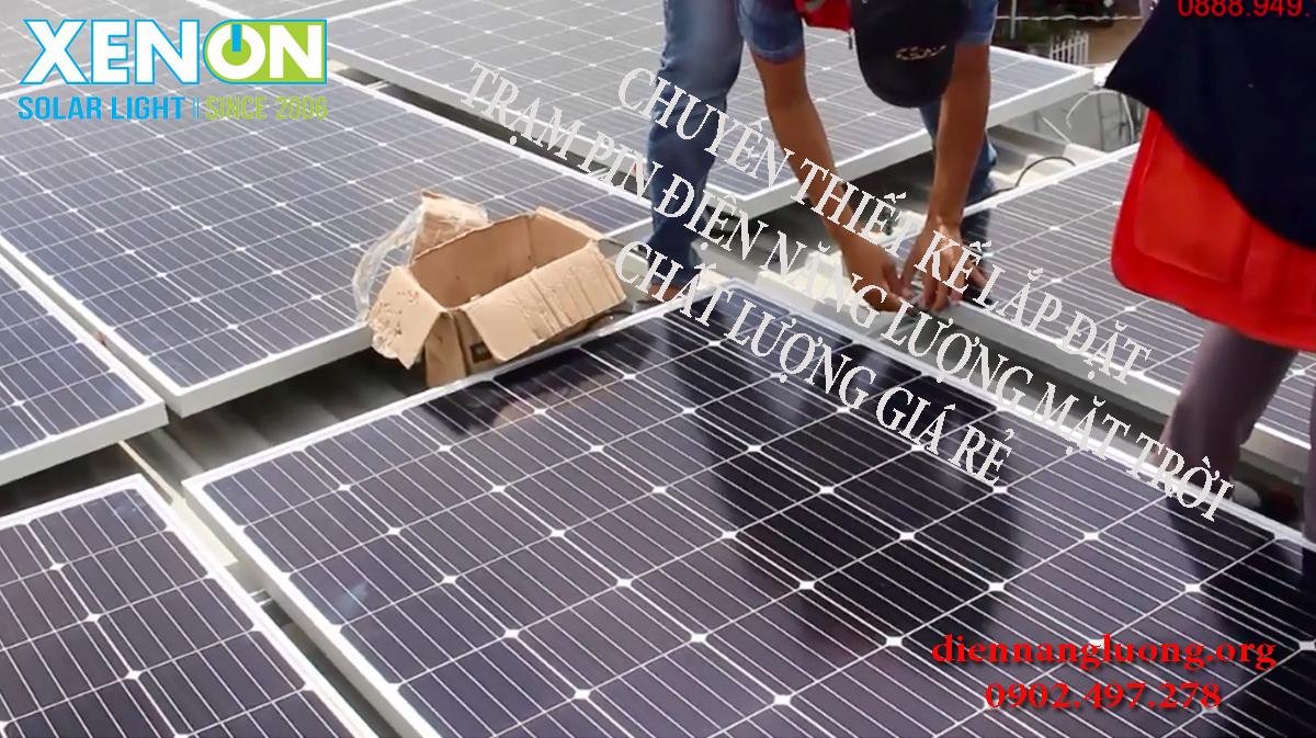 Tấm pin năng lượng mặt trời cao cấp