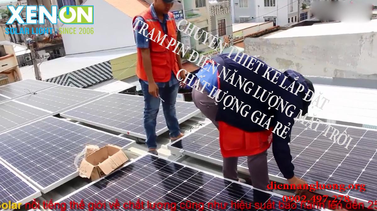 Tấm pin năng lượng mặt trời cao cấp