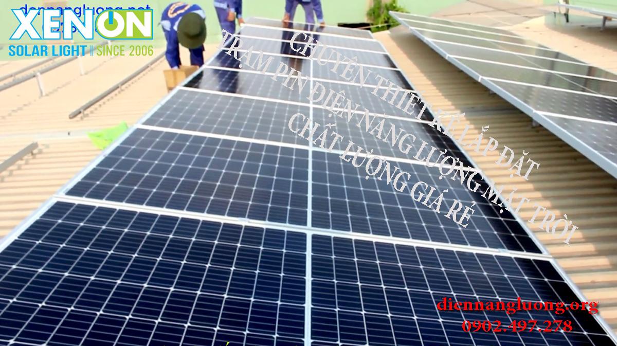 Tấm pin năng lượng mặt trời cao cấp