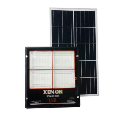 Đèn pha năng lượng mặt trời 300W chính hãng Xenon CX300W