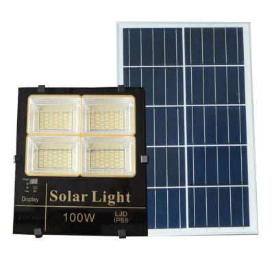 Đèn pha năng lượng mặt trời ánh sáng vàng, trắng, trung tính 100W Roiled - BM100W