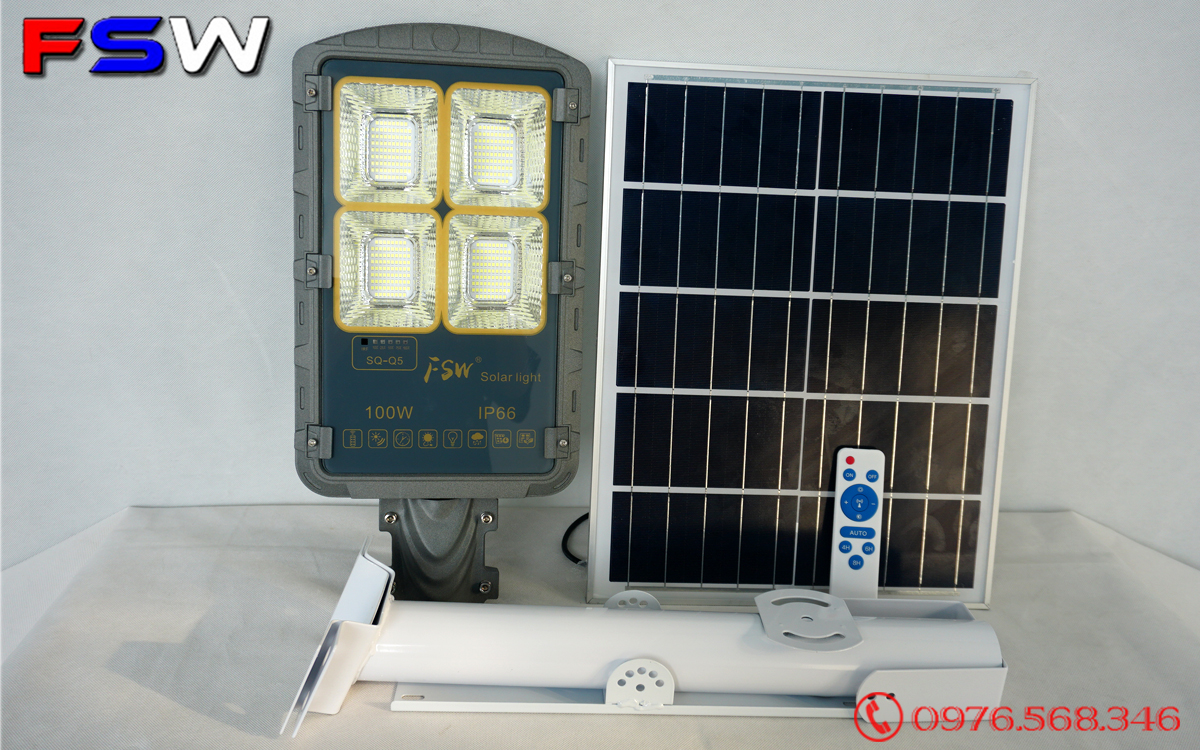 Đèn đường FSW 100W siêu sáng| năng lượng mặt trời