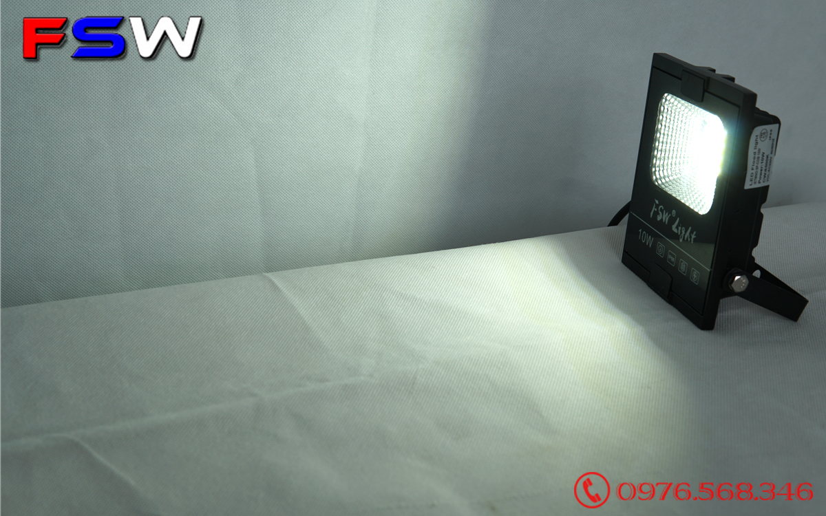 Đèn pha led FSW 10W ánh sáng trắng