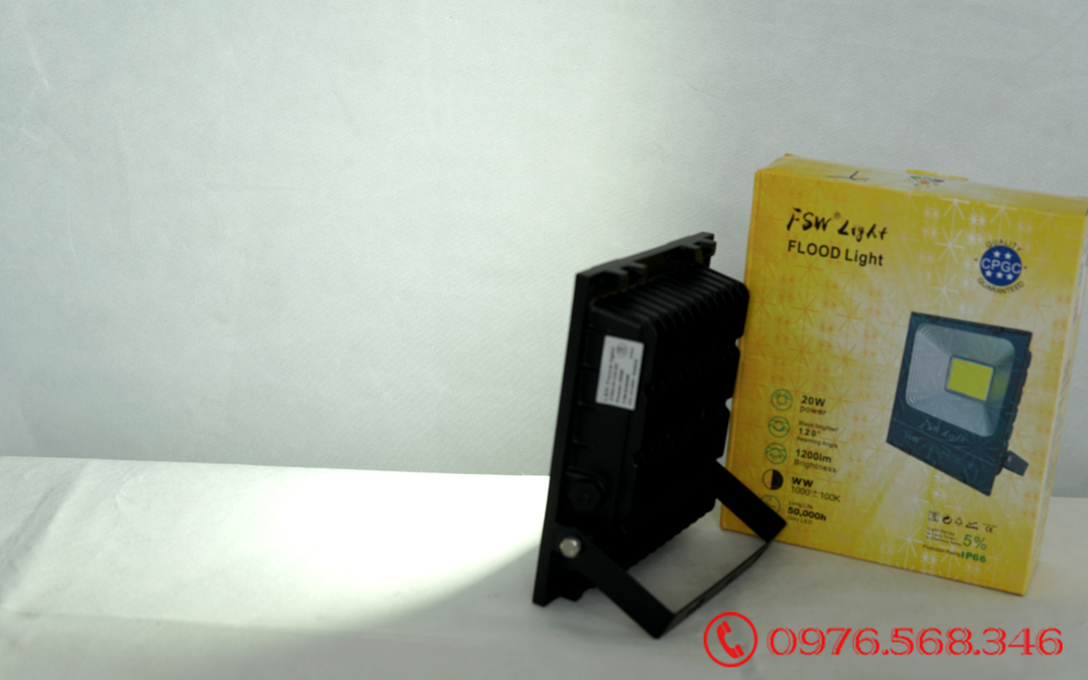 Đèn pha FSW 20W| đèn led ánh sáng trắng