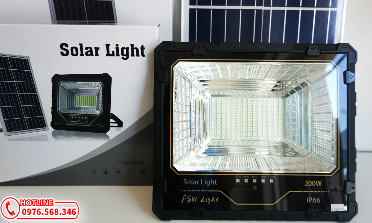 Đèn pha năng lượng mặt trời 200w giá rẻ FSW F1-200w