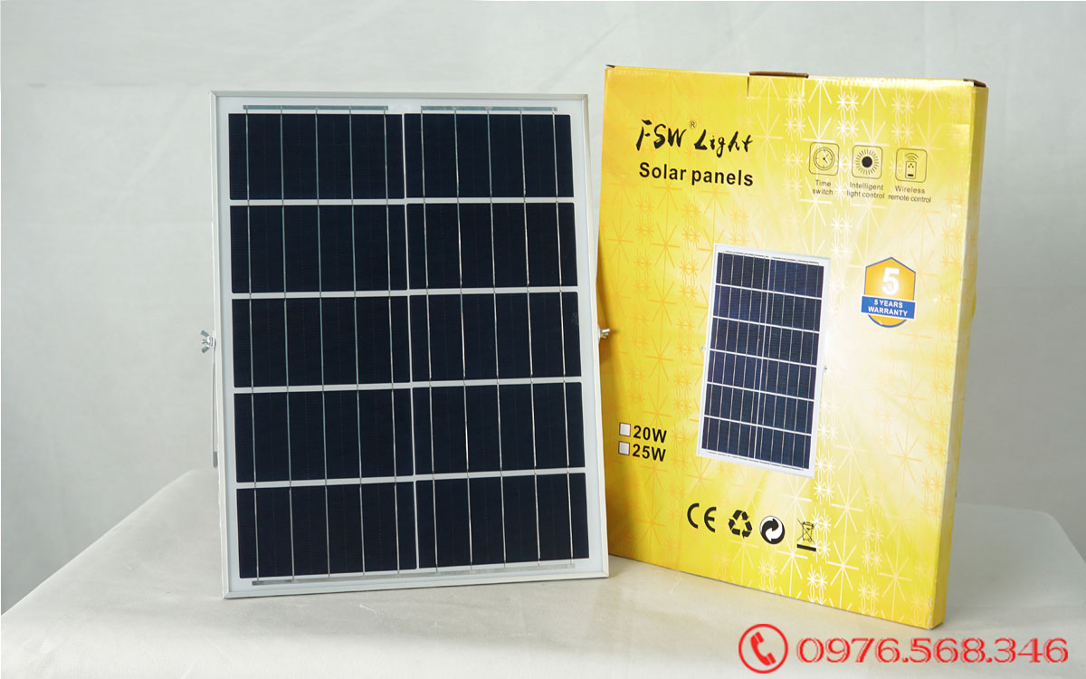 Đèn pha năng lượng mặt trời  FSW 100W giá tốt