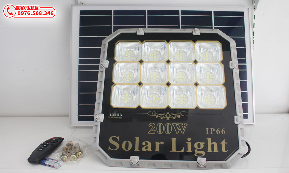 Đèn pha năng lượng mặt trời 200w cao cấp Roiled RPF-200w