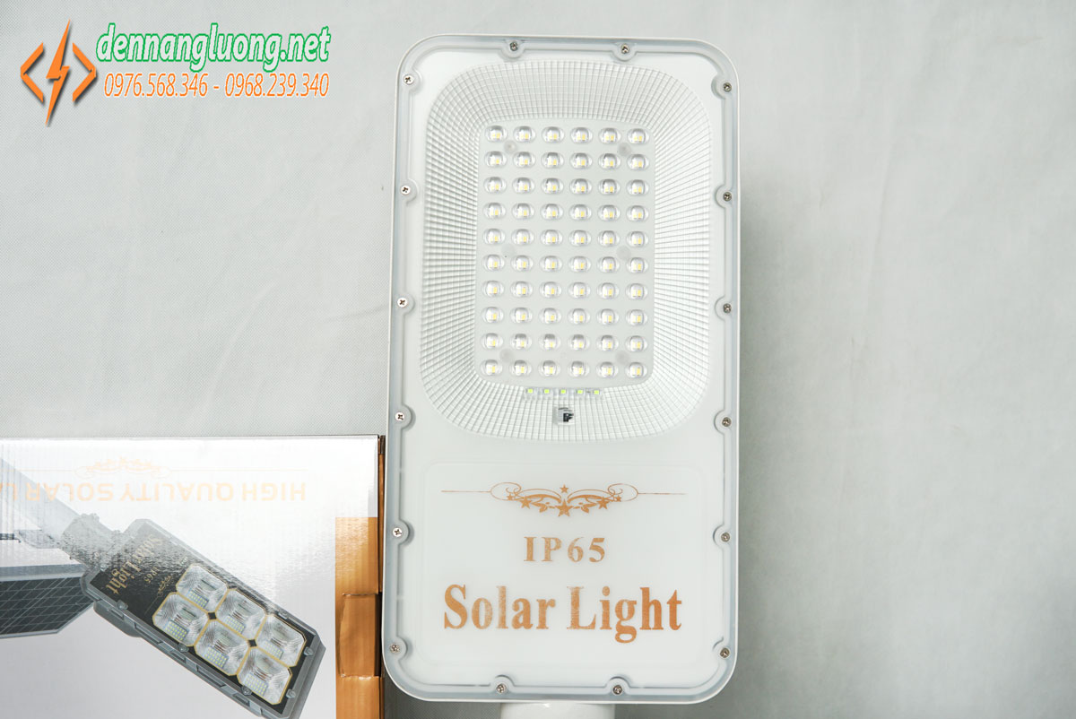 Đèn đường năng lượng mặt trời 100W siêu sáng Solarlight - E100