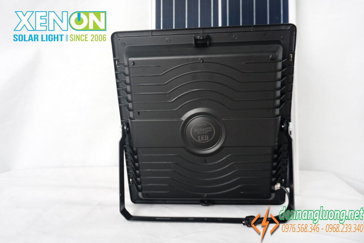 Đèn pha năng lượng mặt trời 300W chính hãng Xenon CX300W