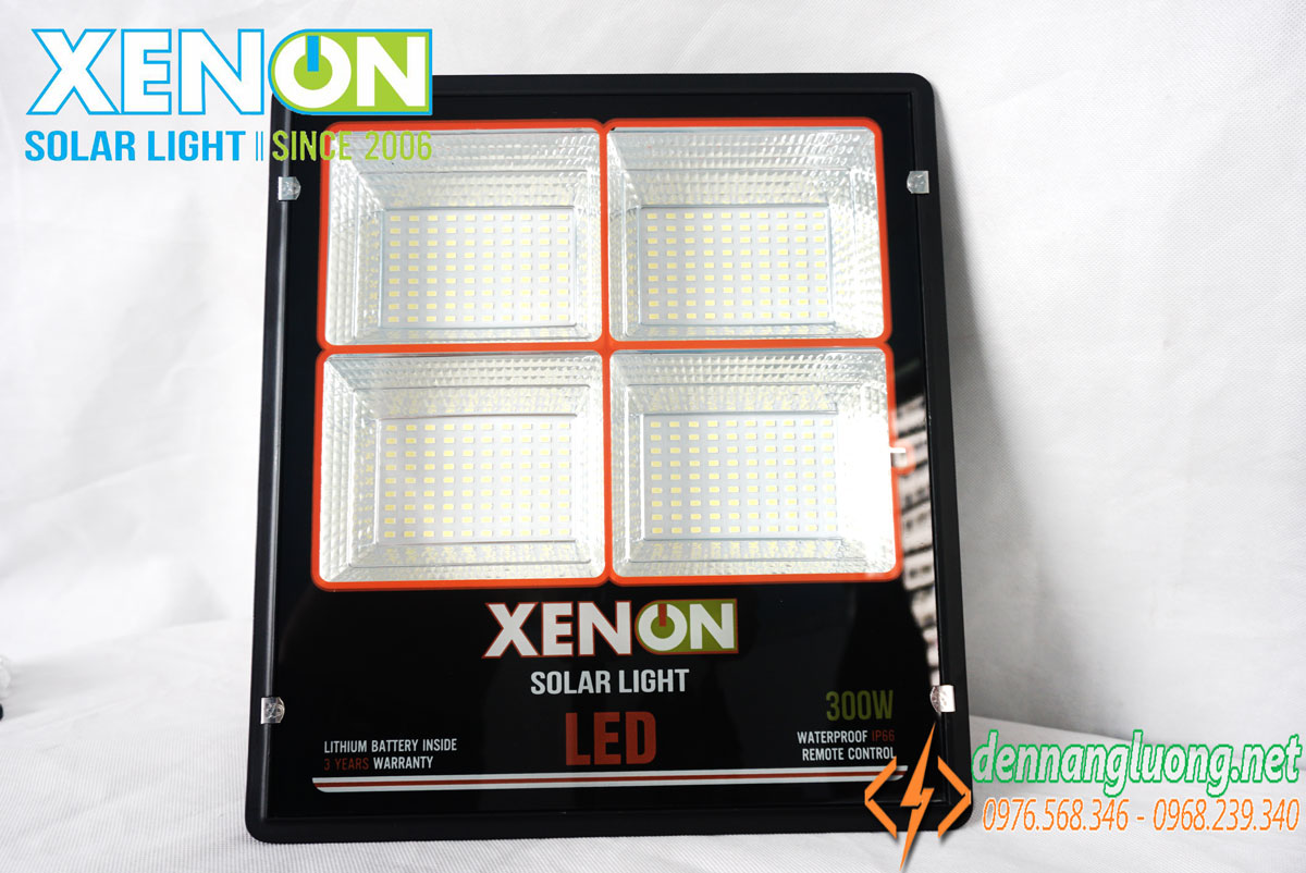 Đèn pha năng lượng mặt trời 300W chính hãng Xenon CX300W