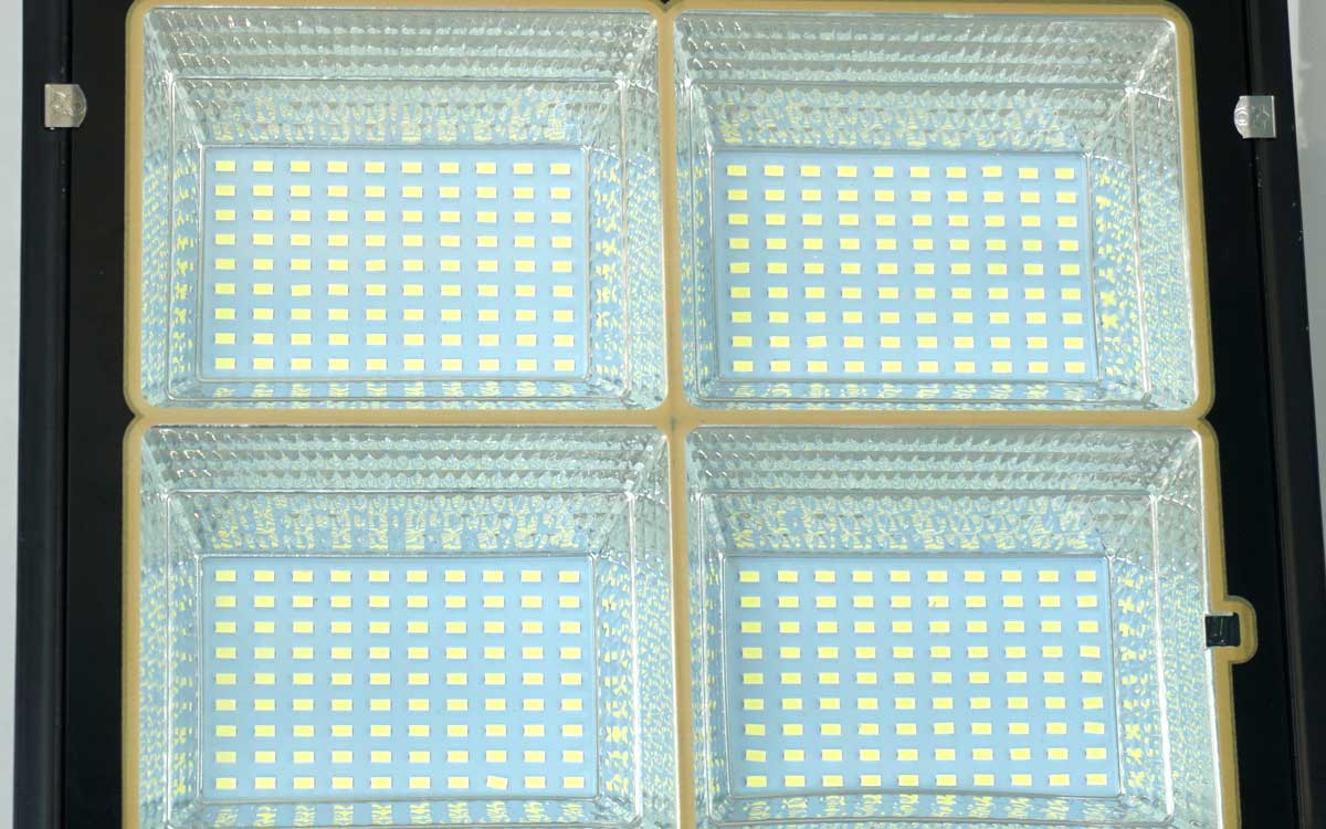 Đèn pha Roiled RP300W công suất lớn| NLMT