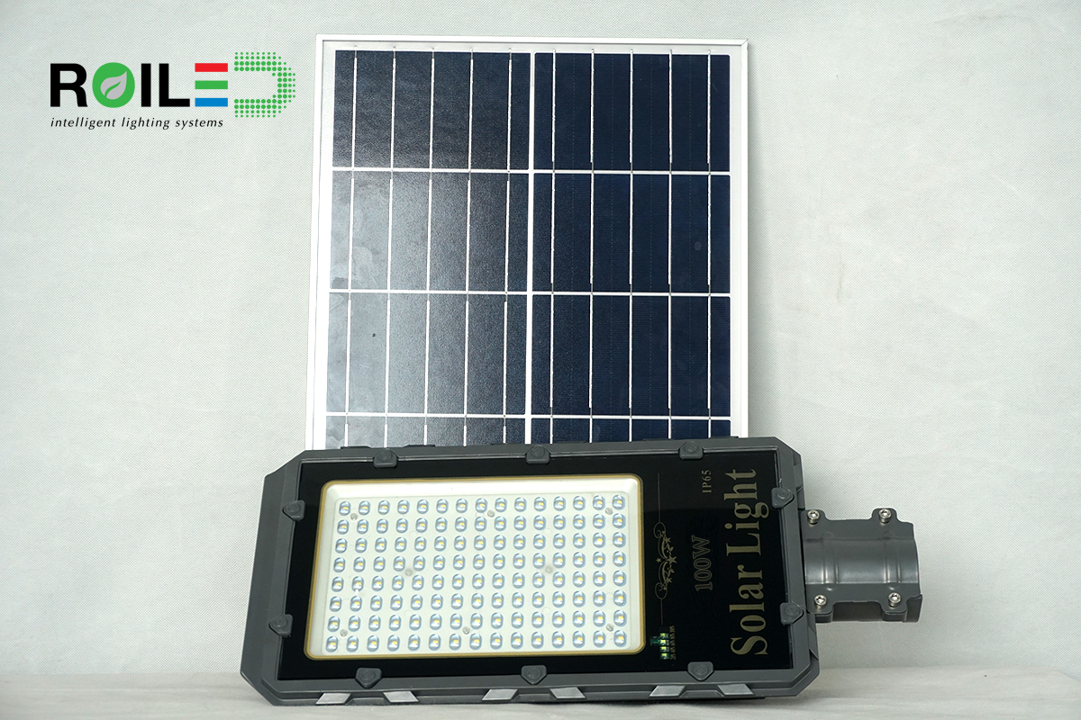 Đèn đường năng lượng Roiled RD100W mẫu mới